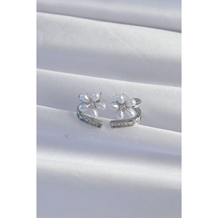 BFS Pirinç Gümüş Renk Zirkon Taşlı Kıvrımlı İnci Çiçek Küpe