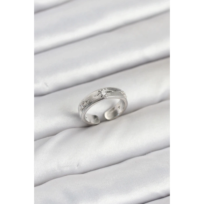 BFS Pirinç Gümüş Renk Zirkon Taşlı Kutup Yıldızı Model Kadın Yüzük