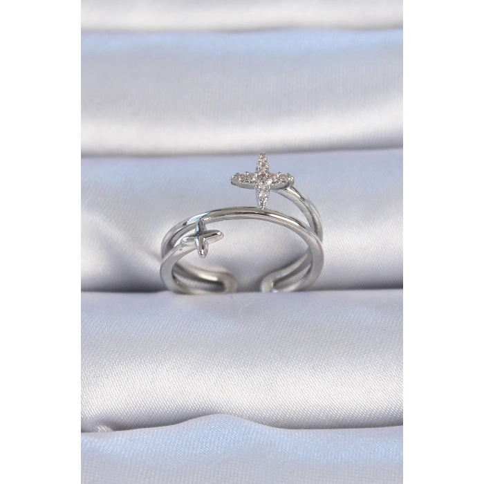 BFS Pirinç Gümüş Renk Zirkon Taşlı Yıldız Model Kadın Yüzük