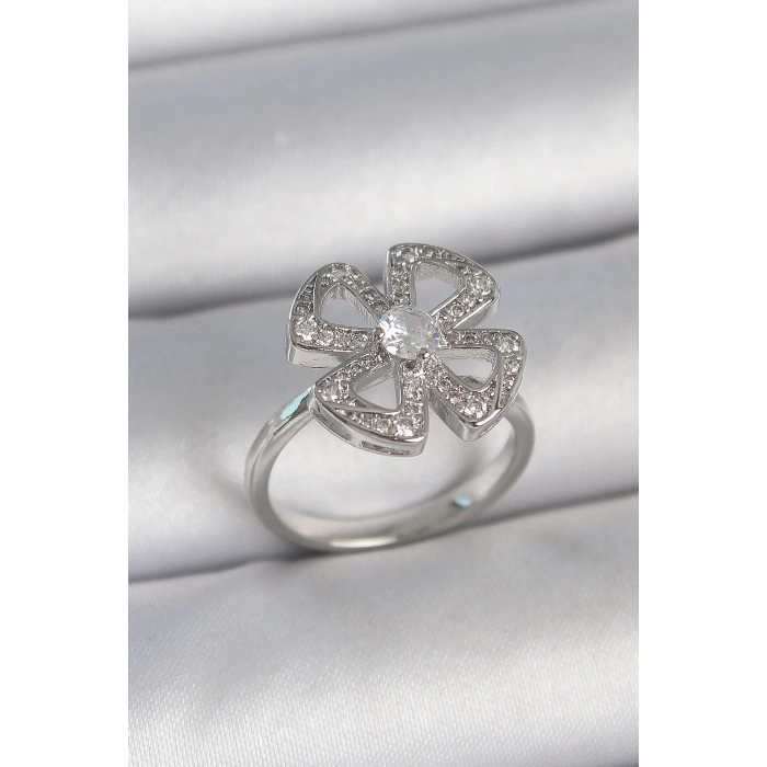 BFS Pirinç Gümüş Renk Zirkon Taşlı Yonca Model Ayarlanabilir Kadın Yüzük