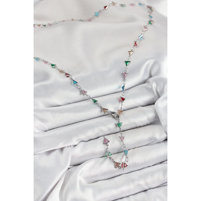 BFS Pirinç Renkli Zirkon Taşlı Üçgen Model Gümüş Renk Kadın Y Kolye