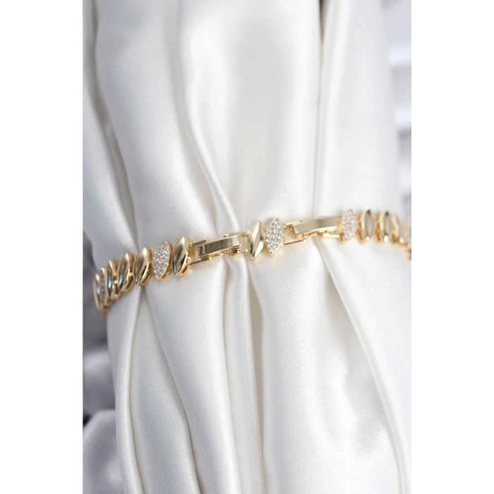 BFS Pirinç VIP Seri Gold Renk Arpa Model Kadın Bileklik