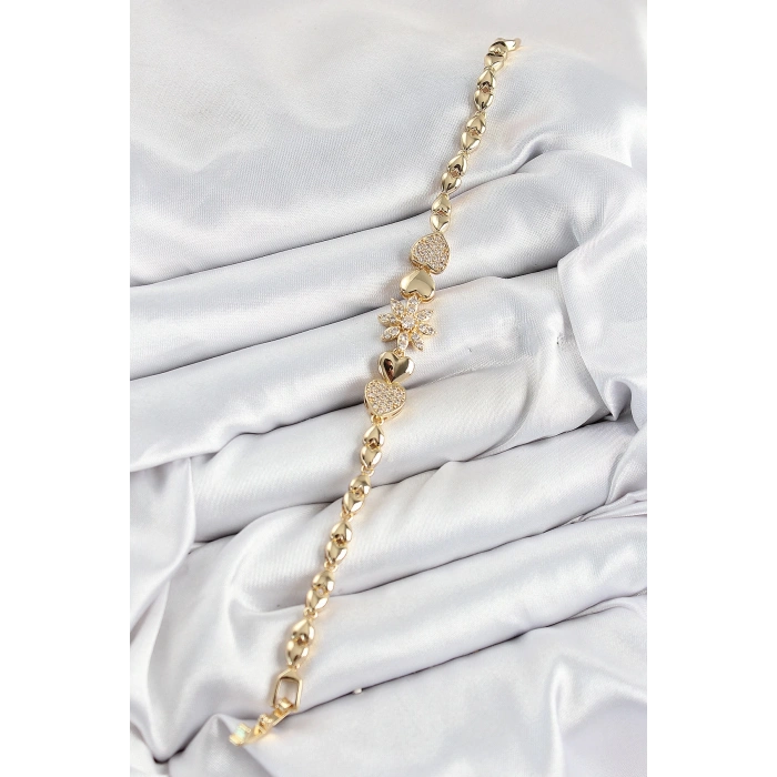 BFS Pirinç Zirkon Taşlı Kalp Detaylı Çiçek Model Gold Renk Kadın Bileklik