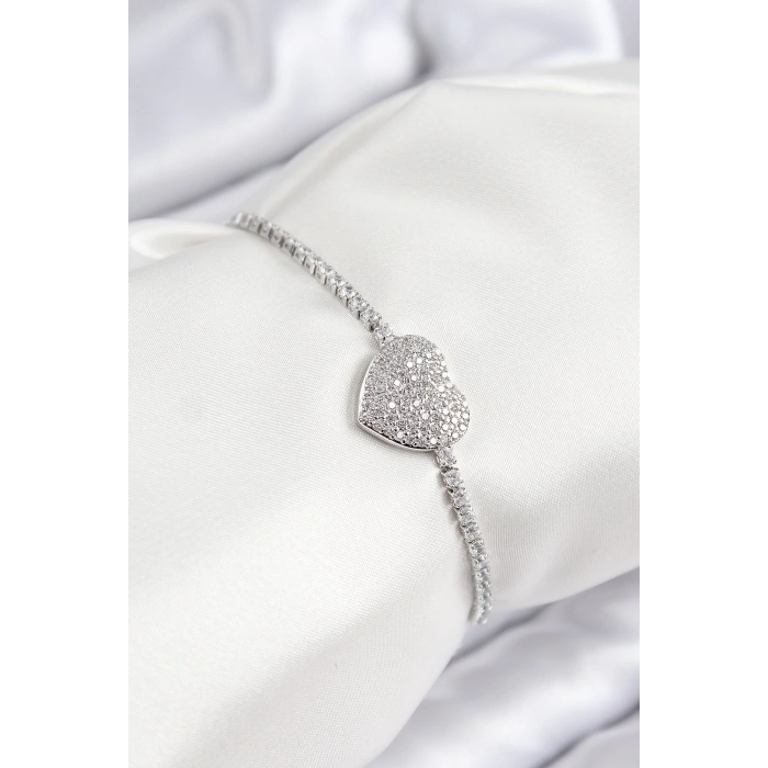 BFS Pirinç Zirkon Taşlı Kalp Model Gümüş Renk Asansörlü Kadın Bileklik