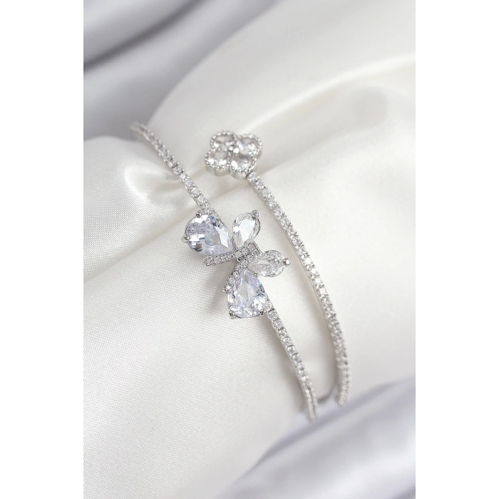 BFS Pirinç Zirkon Taşlı Kelebek Ve Yonca Model Gümüş Renk Kadın Bileklik