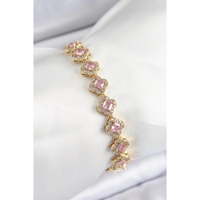 BFS Pirinç Zirkon Taşlı Pembe Yonca Baget Model Gold Renk VIP Seri Kadın Bileklik