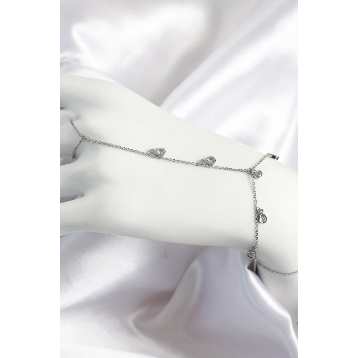 BFS Pirinç Zirkon Taşlı Sallantılı Damla Model Gümüş Renk Kadın Şahmeran