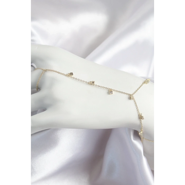 BFS Pirinç Zirkon Taşlı Sallantılı Model Gold Renk Kadın Şahmeran