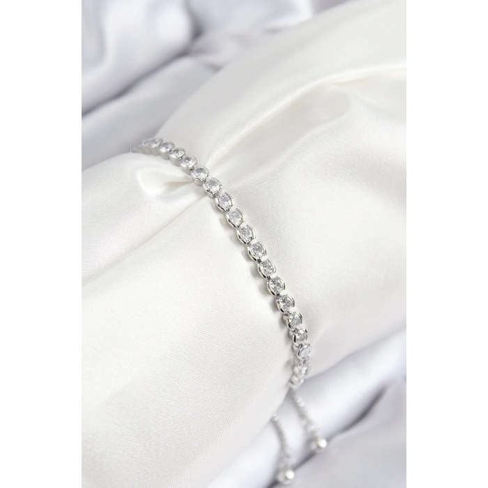 BFS Pirinç Zirkon Taşlı Sıralı Model Gümüş Renk Asansörlü Kadın Bileklik