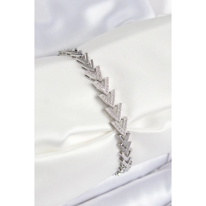 BFS Pirinç Zirkon Taşlı Sıralı Ok Model Gümüş Renk Kadın Bileklik