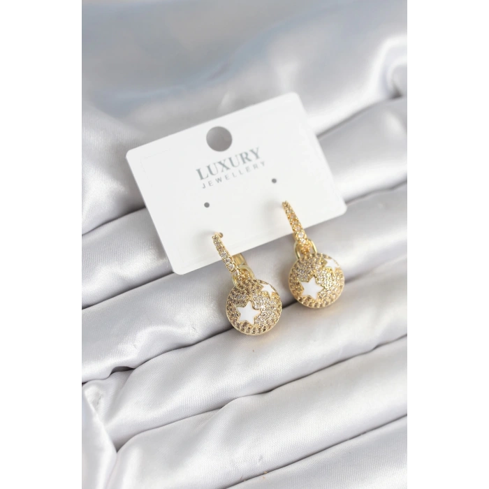 BFS Top Yıldız Model Zirkon Taşlı Kadın Küpe