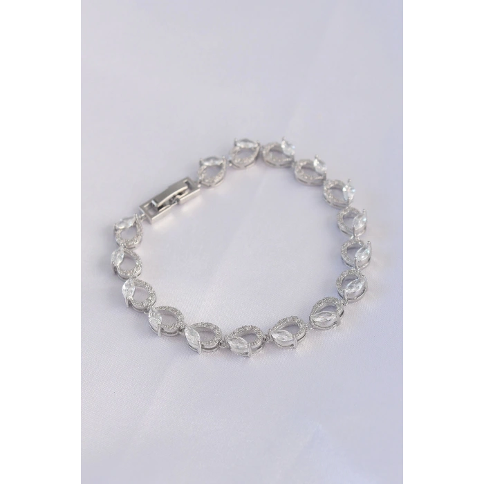 BFS Vip Seri Pirinç Zirkon Taşlı Gümüş Renk Arpa Model Bileklik