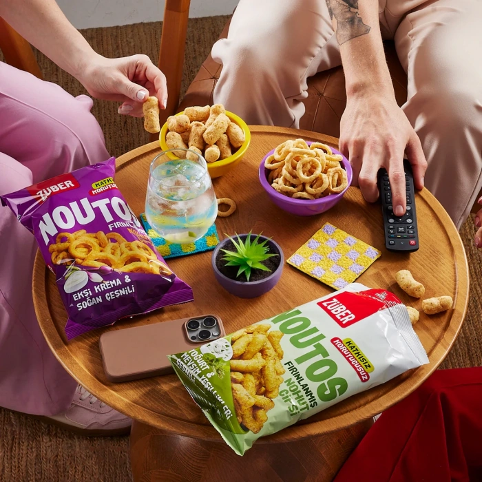 BFS  Züber Noutos Fırın Nohut Cipsi 55 Gr Yoğurt ve Mevsim Yeşillikleri