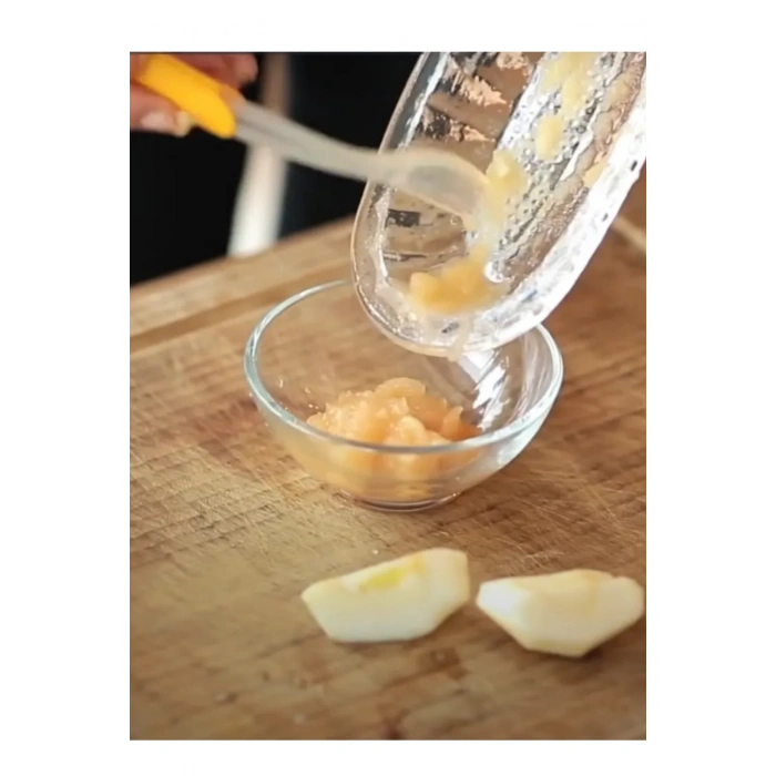 Cam Elma ve Sebze Rendesi Bebekler İçin Yemek Hazırlama