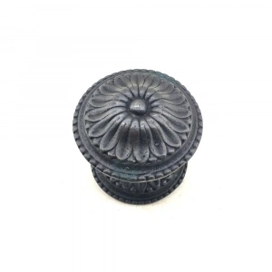 BFS Antika Tarz Dekoratif Pirinç Papatya Kapı Babası - 73mm, Oksit