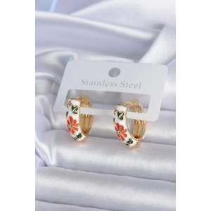 BFS Pirinç Gold Renk Beyaz Renk Çiçek İşleme Detay Kadın Küpe