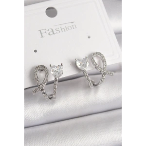 BFS Pirinç Gümüş Renk Düğüm Model Zirkon Taşlı Kalp Detay Kadın Küpe