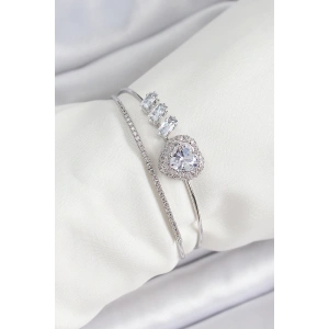 BFS Pirinç Gümüş Renk Kalpli Zirkon Taşlı Kadın Bileklik