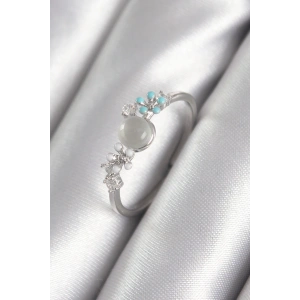 BFS Pirinç Gümüş Renk Zirkon Taş Detaylı Beyaz Sedefli Çiçek Model Kadın Yüzük