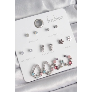 BFS Pirinç Gümüş Renk Zirkon Taşlı Damla Model Çiçek Detay 7 Çift Kadın Küpe Seti