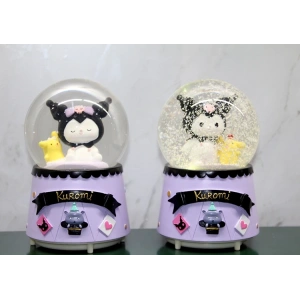 Kuromi Işıklı Müzikli Kar Küresi Orta Boy Alk3044