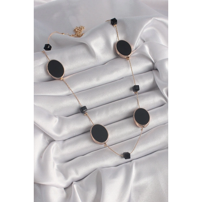 BFS Pirinç Gold Renk Siyah Renk Oval Siyah Küp Detay Kadın Kolye