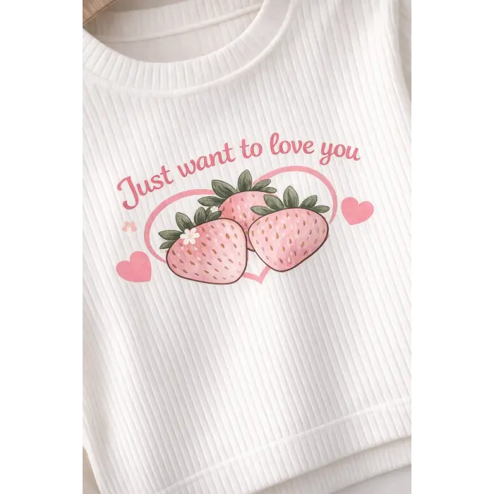 Kız Çocuk Çilek Nakışlı 3lü Takım - İncili Hırka, Çilek Baskılı Body ve Geniş Paça Jean Pantolon