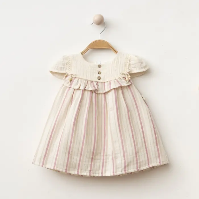 Sim Detaylı Düğmeli Kız Bebe Elbise