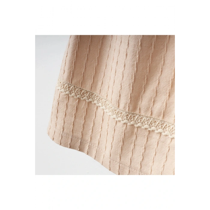 Nazlı Fisto Dantel İşlemeli Bebek Yaka Uzun Kollu Kız Bebek Elbisesi