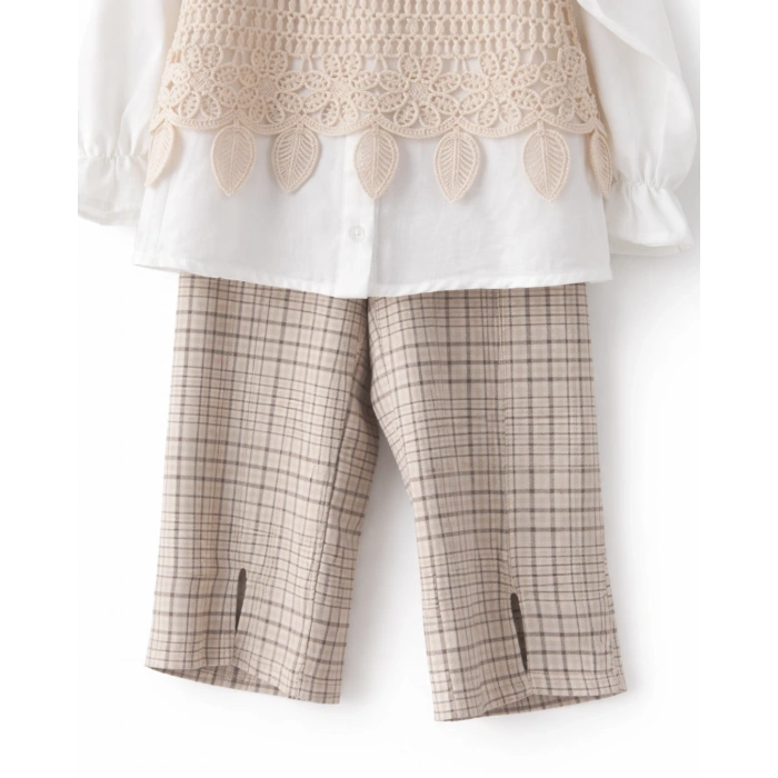 Kız Çocuk Çiçek İşlemeli Örgü Yelekli Pantolonlu 3’lü Takım - Kahverengi Ekose Desenli Premium Set