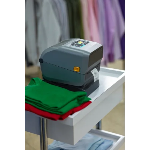 ZEBRA ZD611R Termal Transfer Barkod Etiket Yazıcı, 4.3 Renkli Dokunmatik LCD Ekran; 203 Dpi, USB, USB Host, Ethernet, BTLE5, RFID - UHF, Model No: ZD6A122-T0EER2EZ