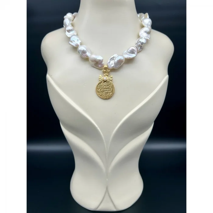 Barok İnci Madalyon Kolye