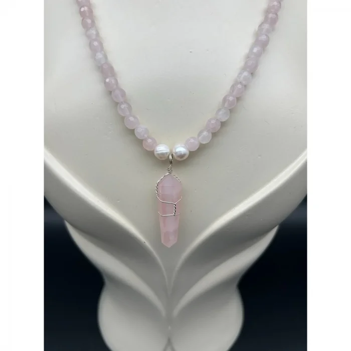 Pembe Kuvars İnci Çivi Uçlu Kolye