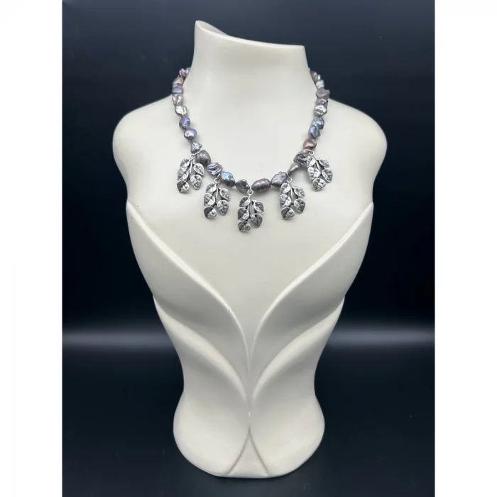 Antrasit Yaprak Model Kolye