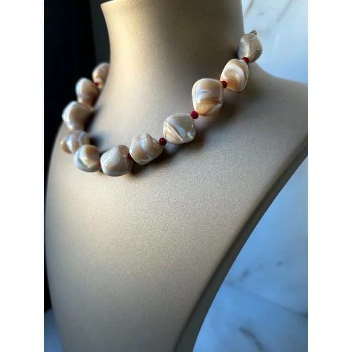 Esmer Sedef Kristal Boncuk Kolye