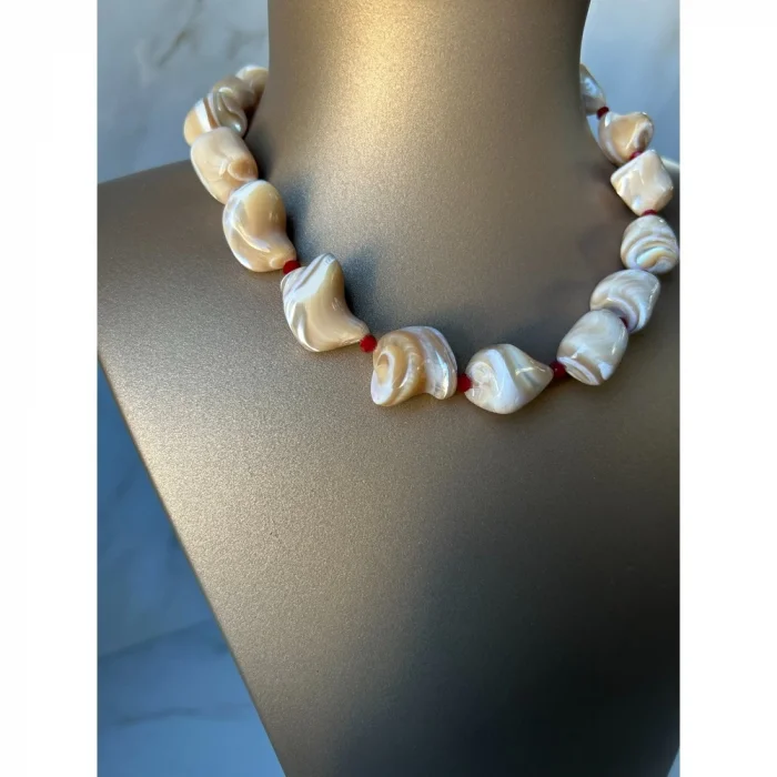 Esmer Sedef Kristal Boncuk Kolye