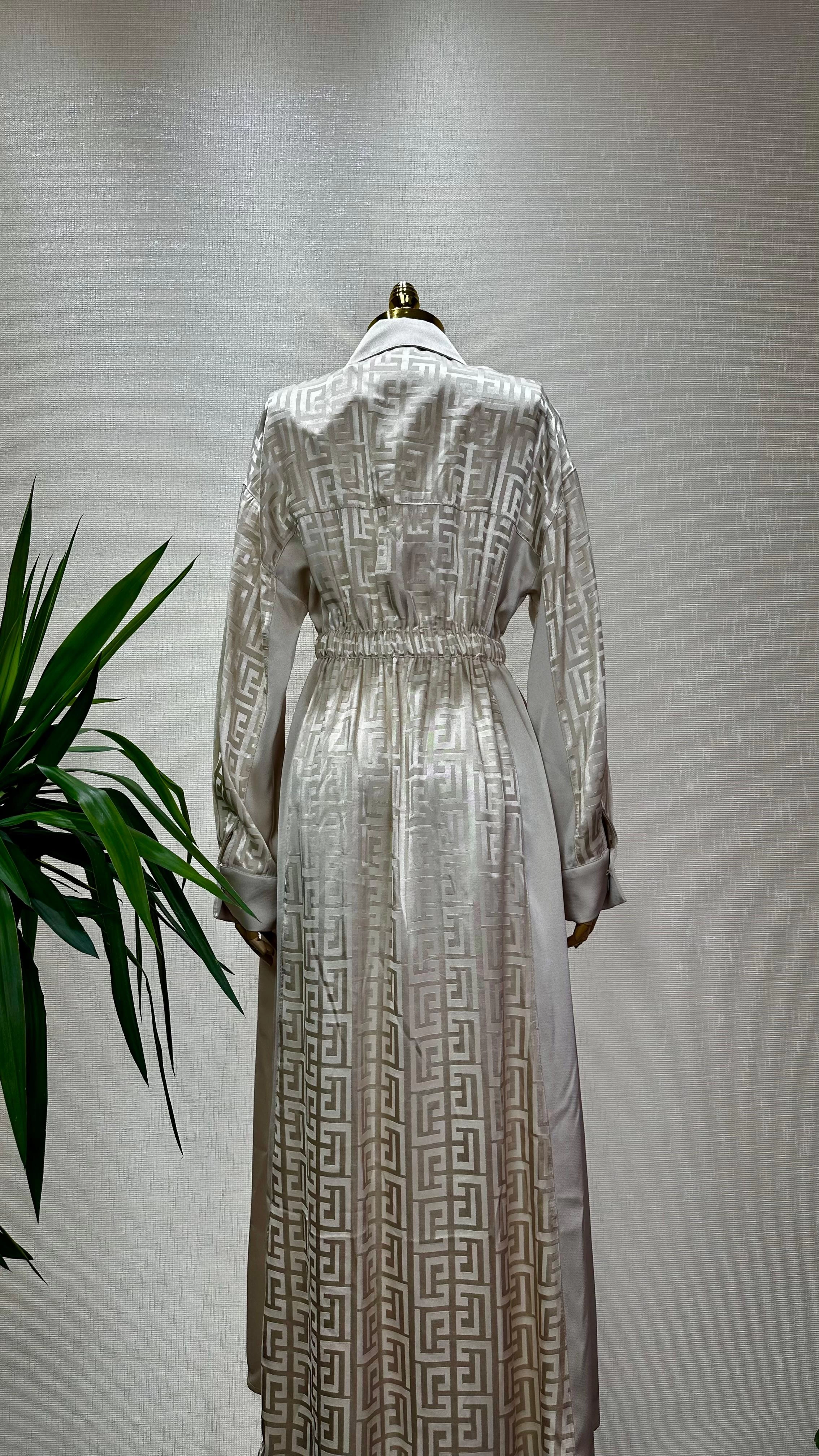 MY312 Bej Renk Önü Taşlı Jakar Elbise