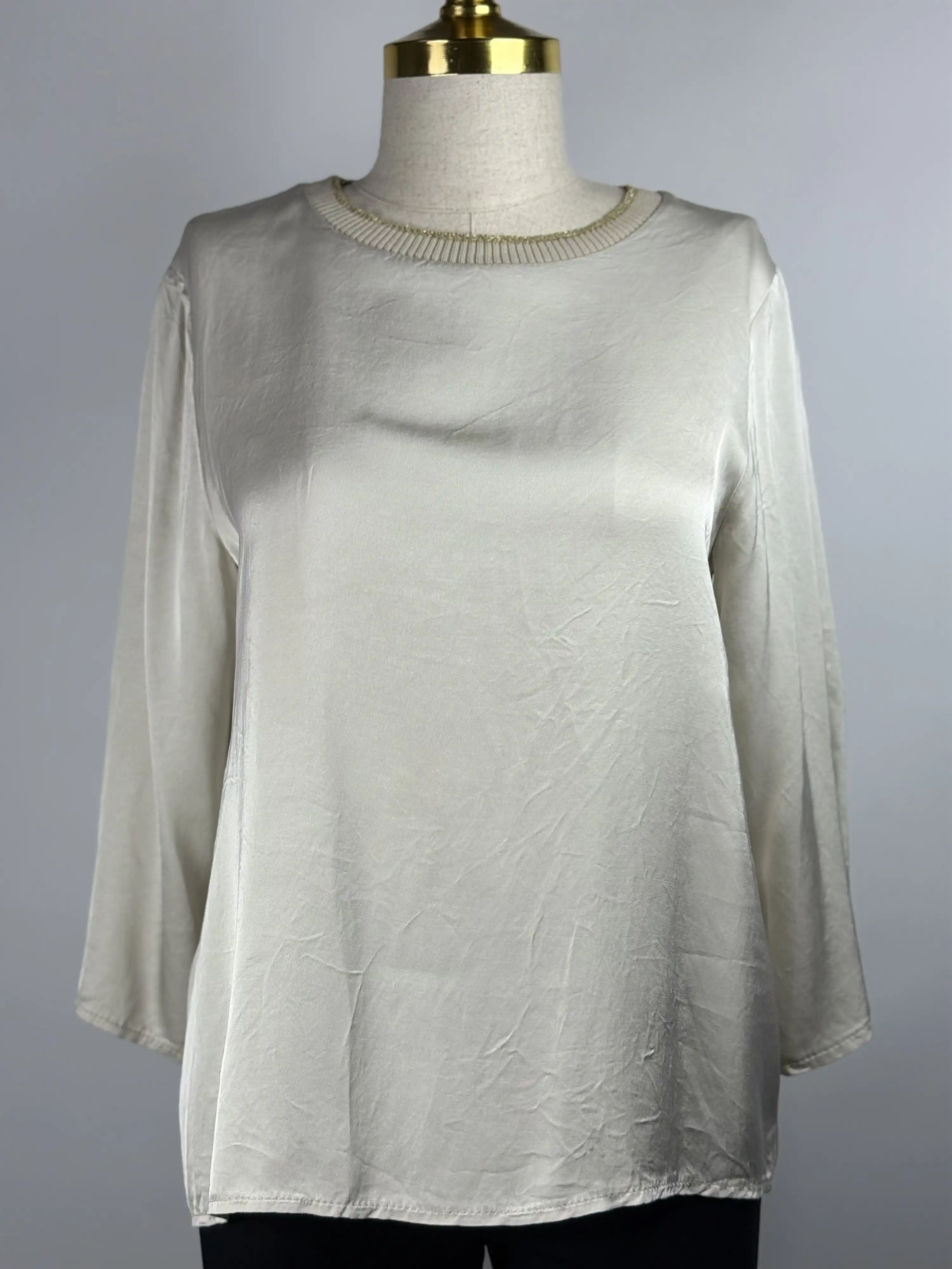 ITALIAN Bej Renk Yakası Biyeli Saten Bluz