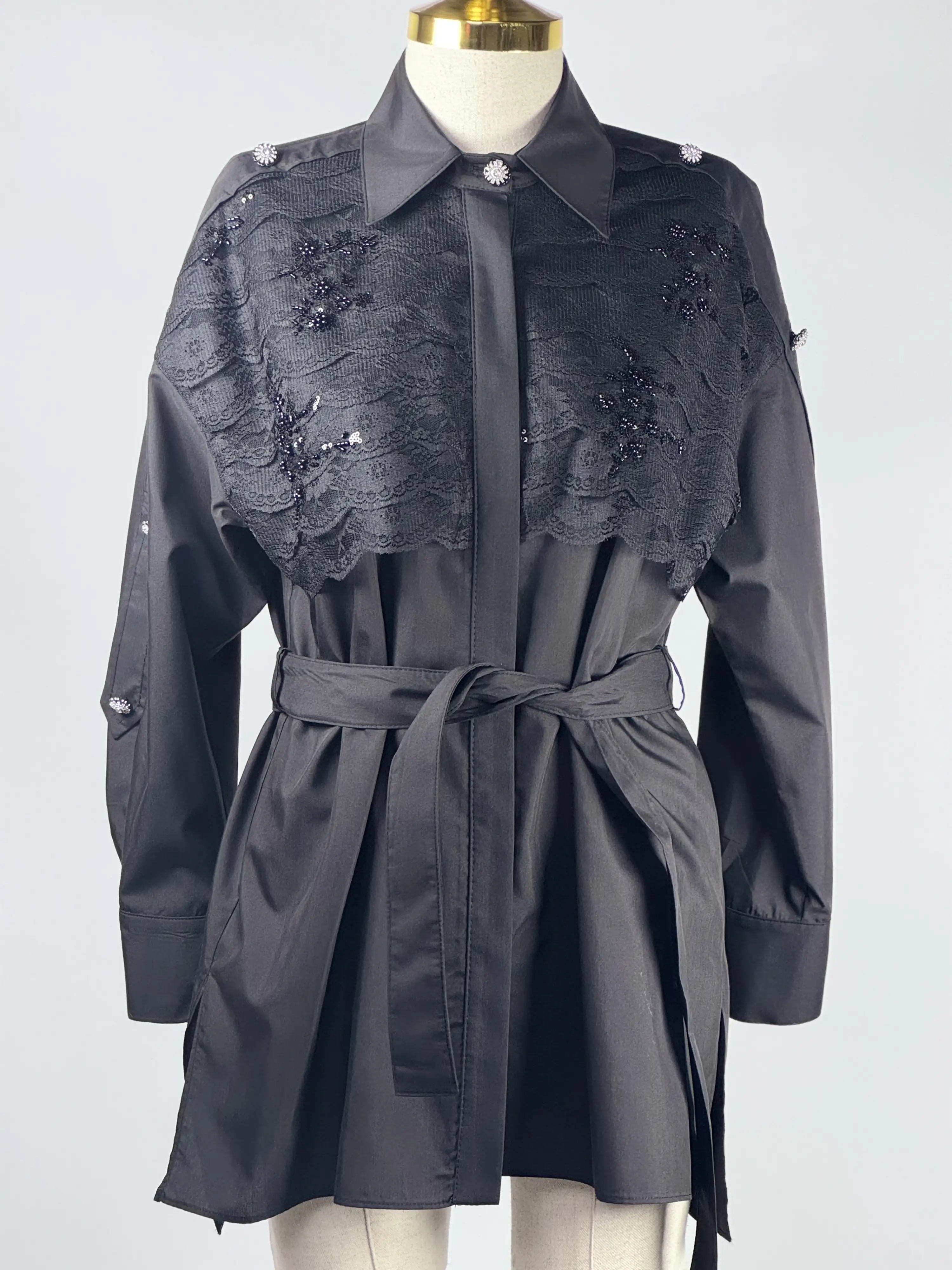 MY312 Siyah Renk Dantelli Düğmeli Tunik