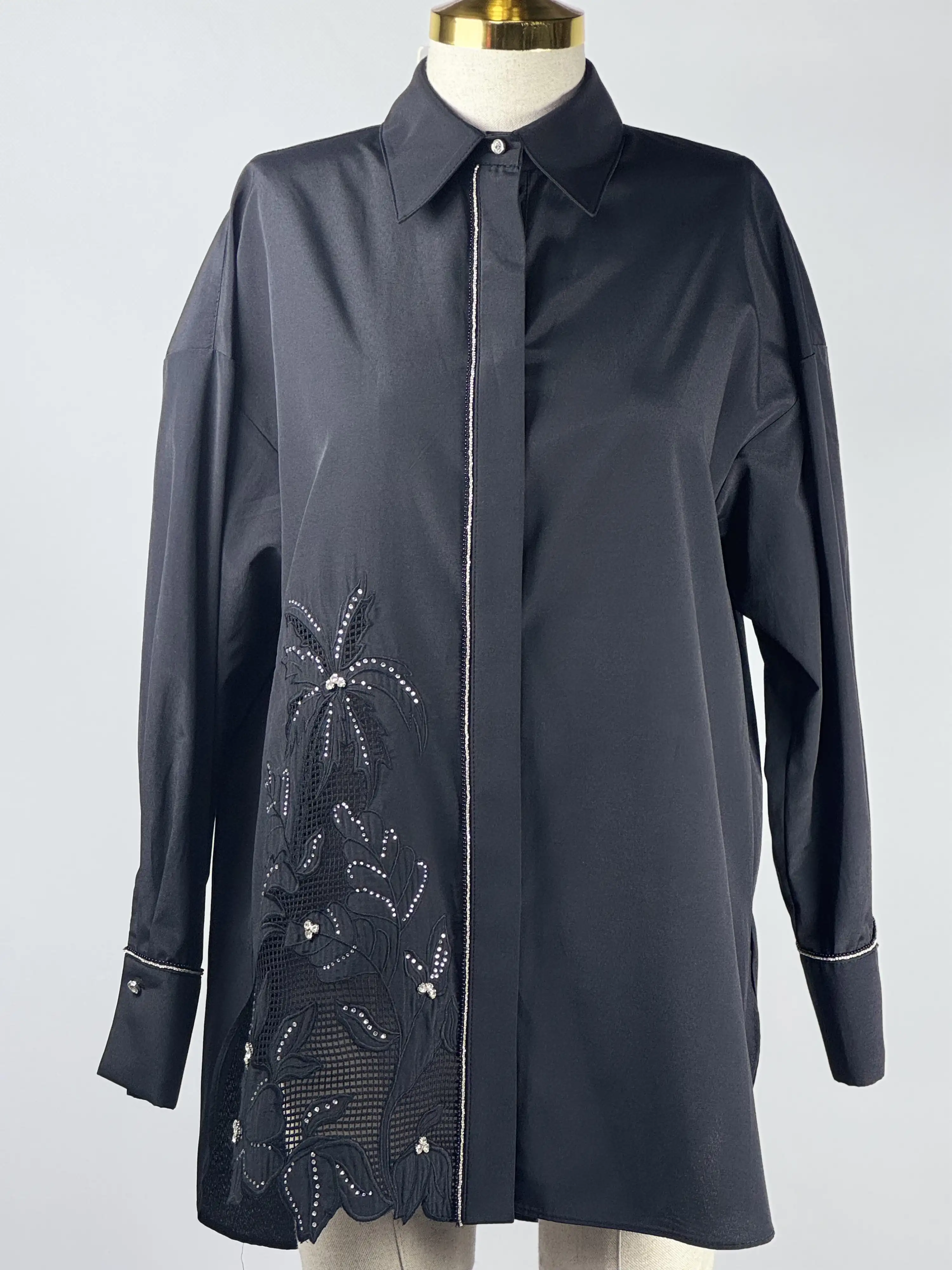 MY312 Siyah Renk Önü Nakışlı Taşlı Tunik