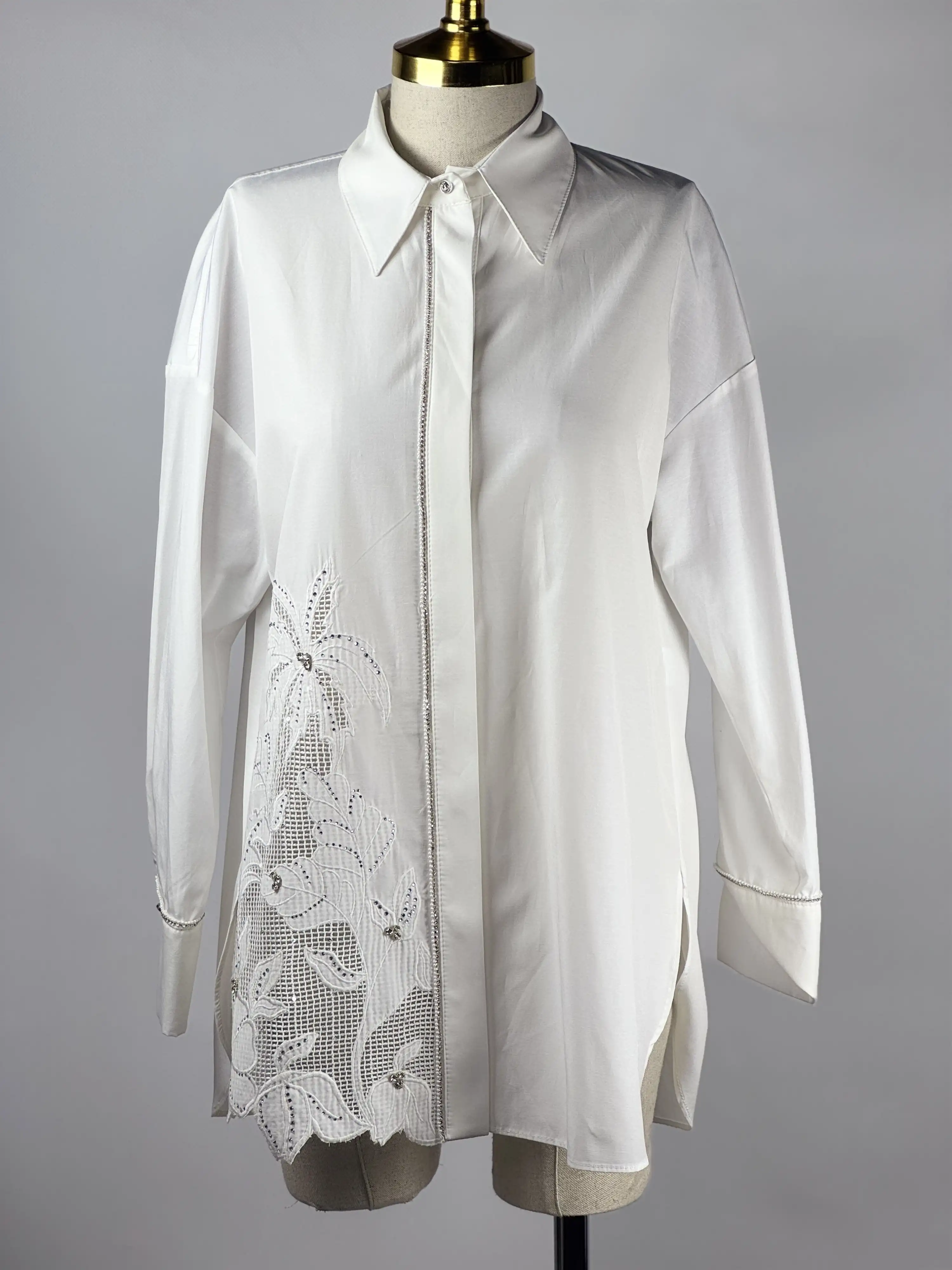 MY312 Ekru Renk Önü Nakışlı Taşlı Tunik