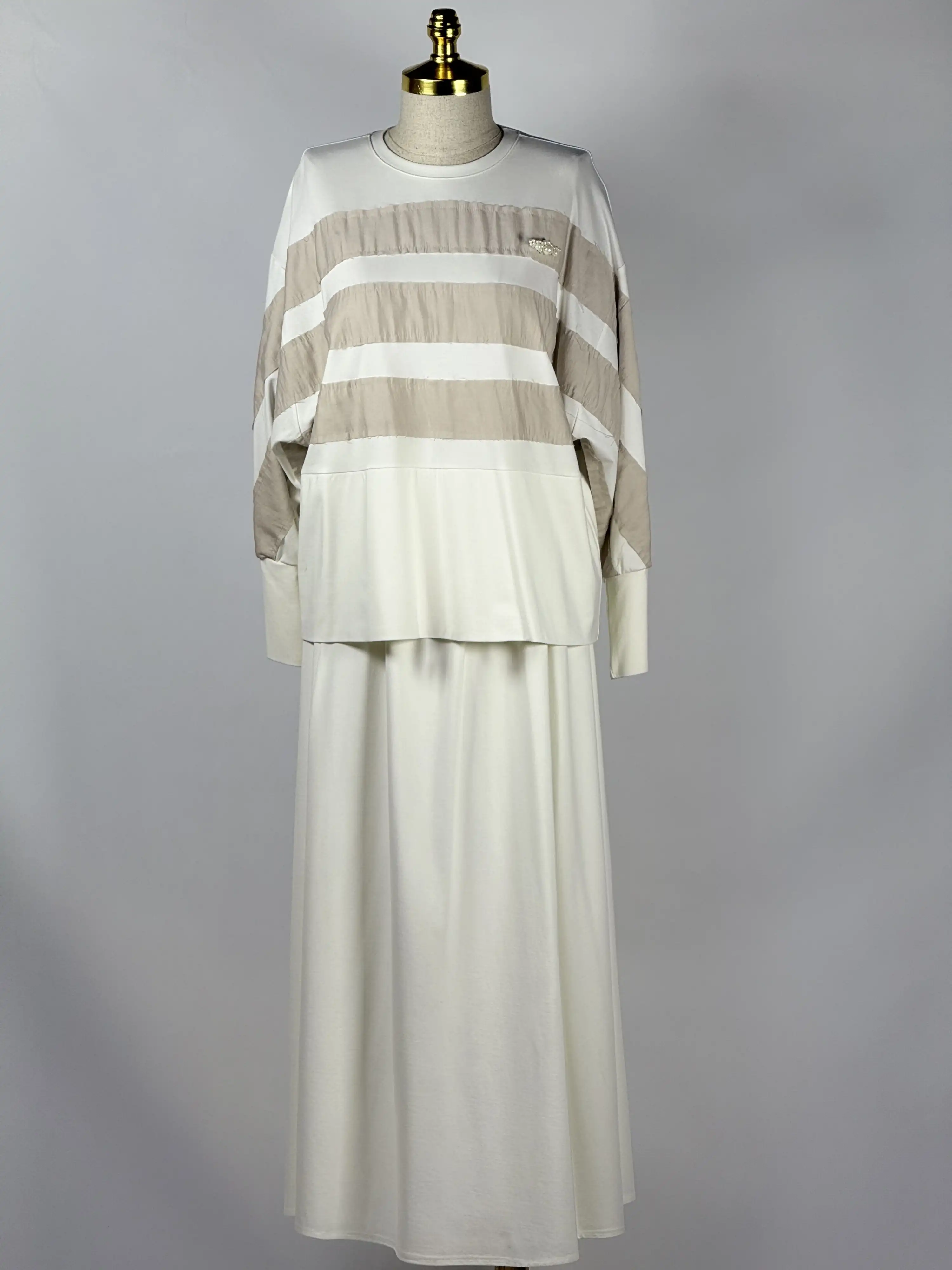 QUPRA Ekru Renk Takım