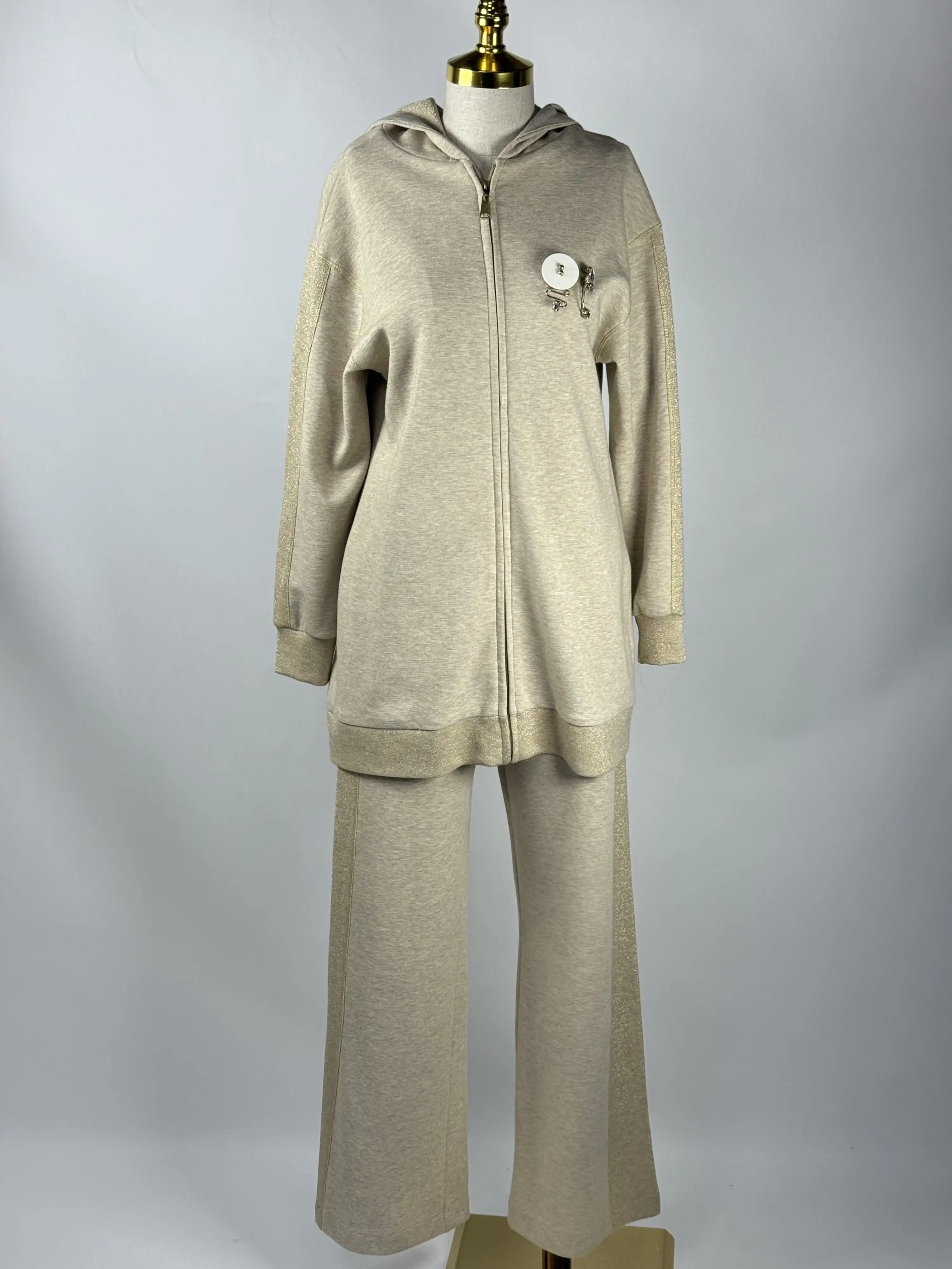 QUPRA Bej Renk Takım