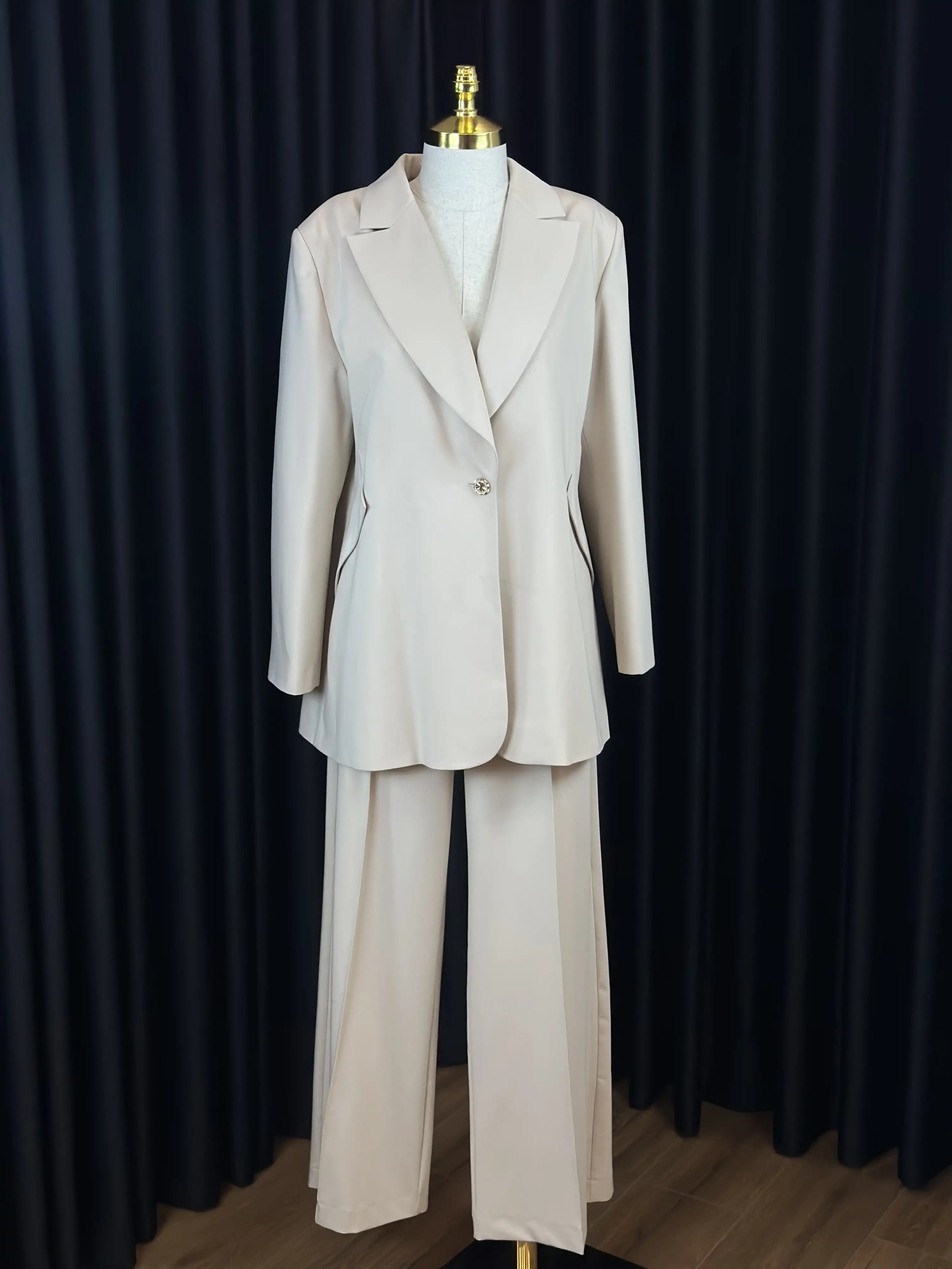 NUSS Bej Renk Takım