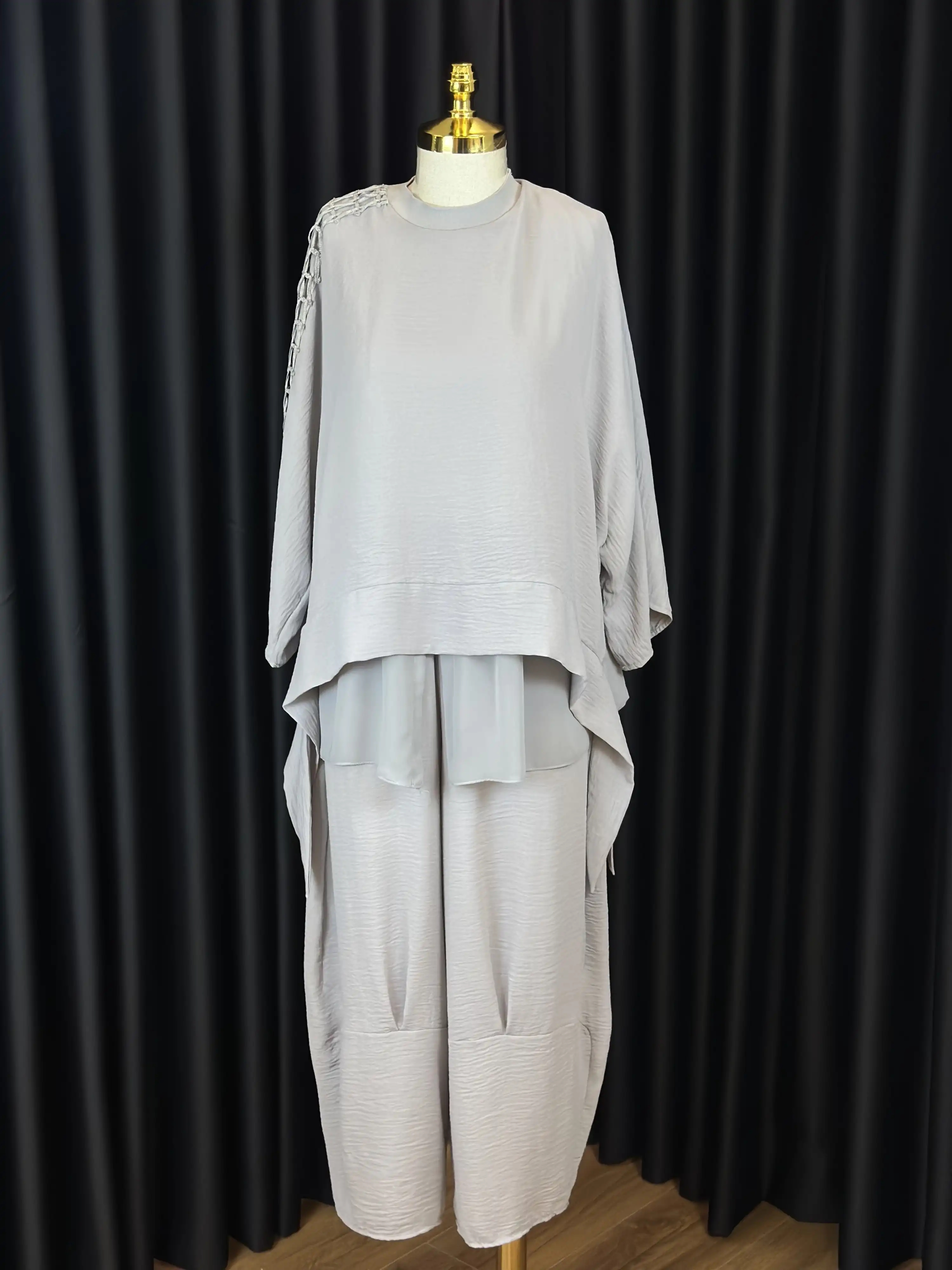 GHISA Gri Renk Takım