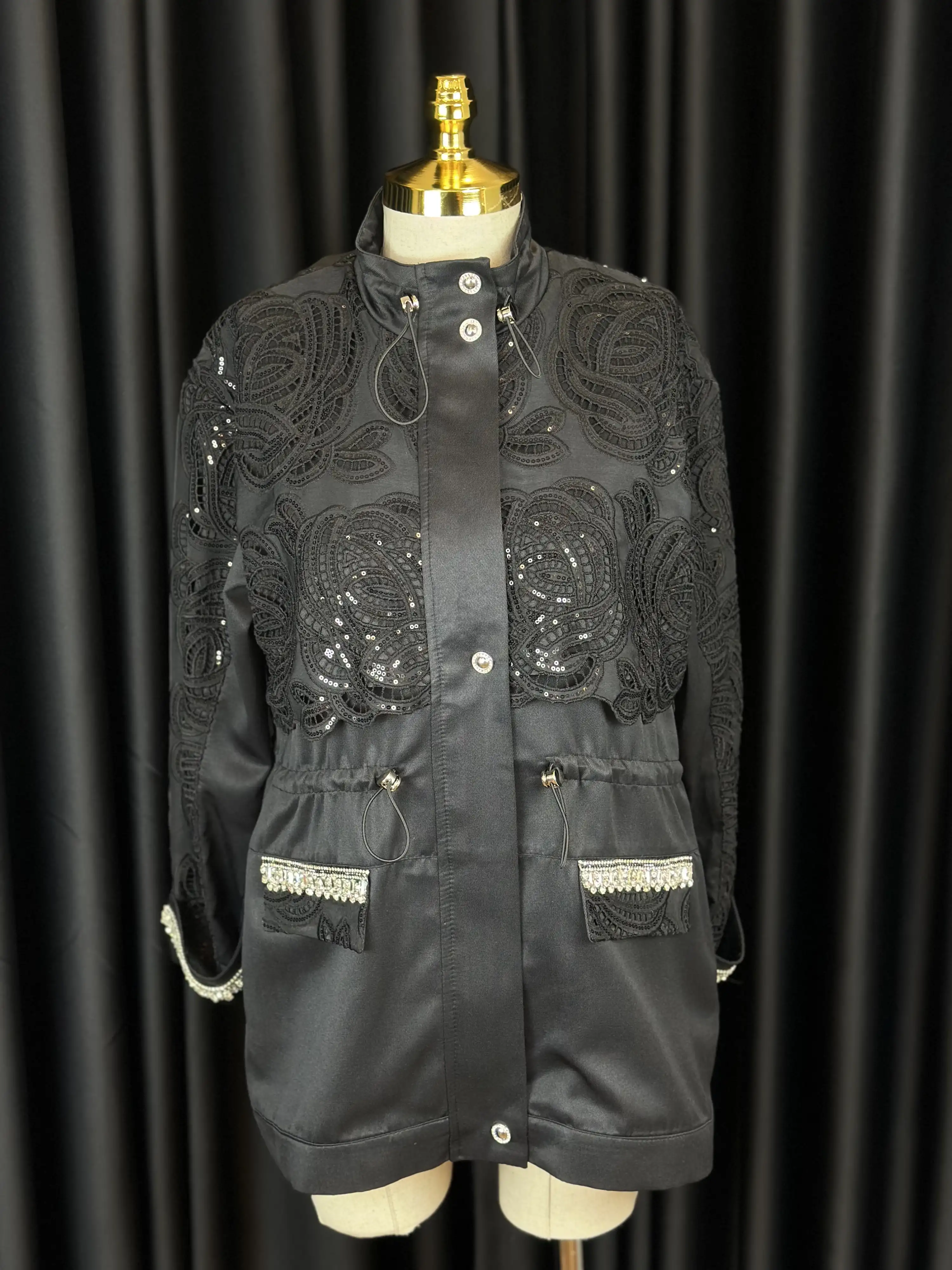 MY312 Siyah Renk Dantelli Taşlı Kap