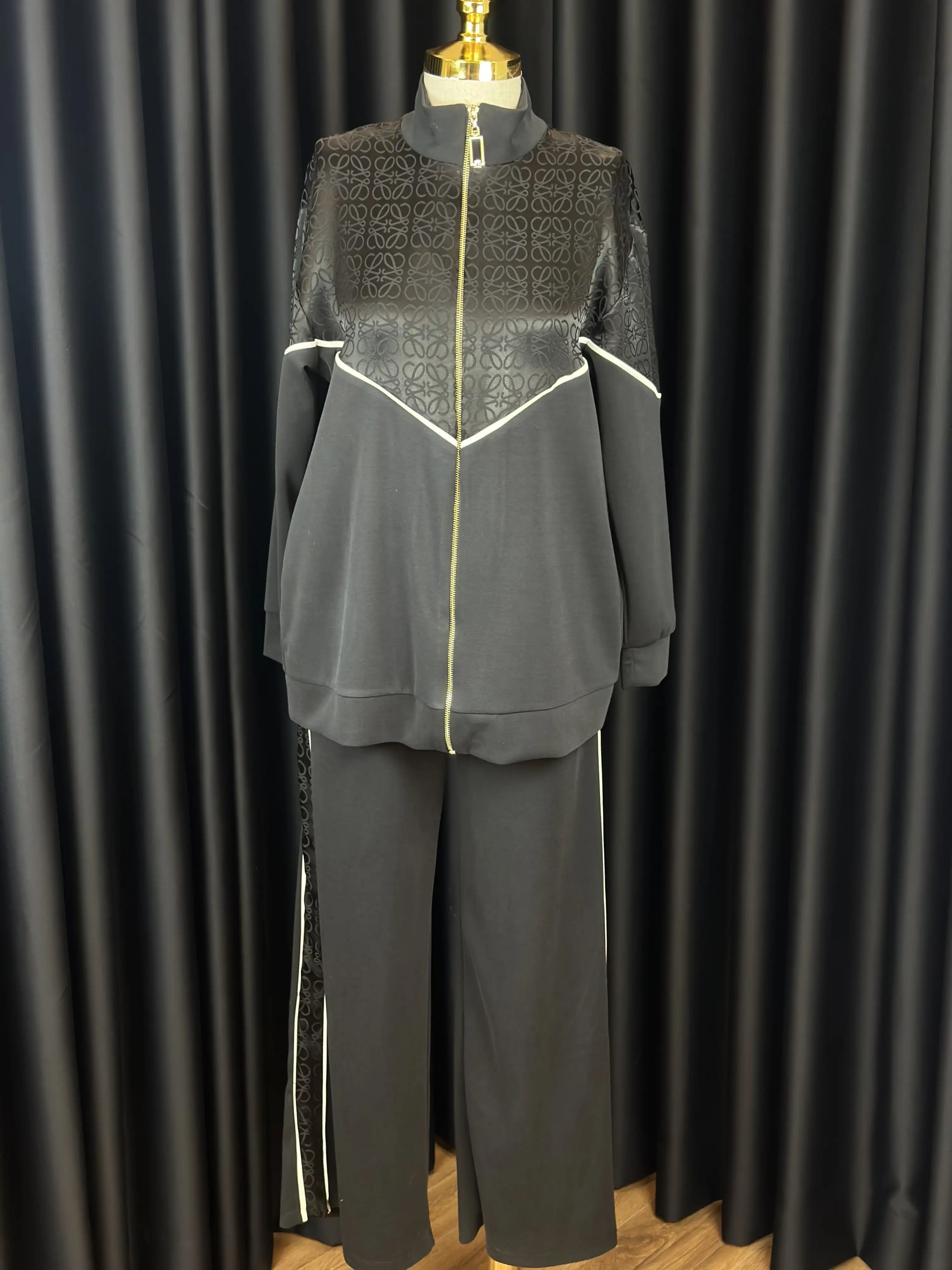 NUSS Siyah Renk Takım