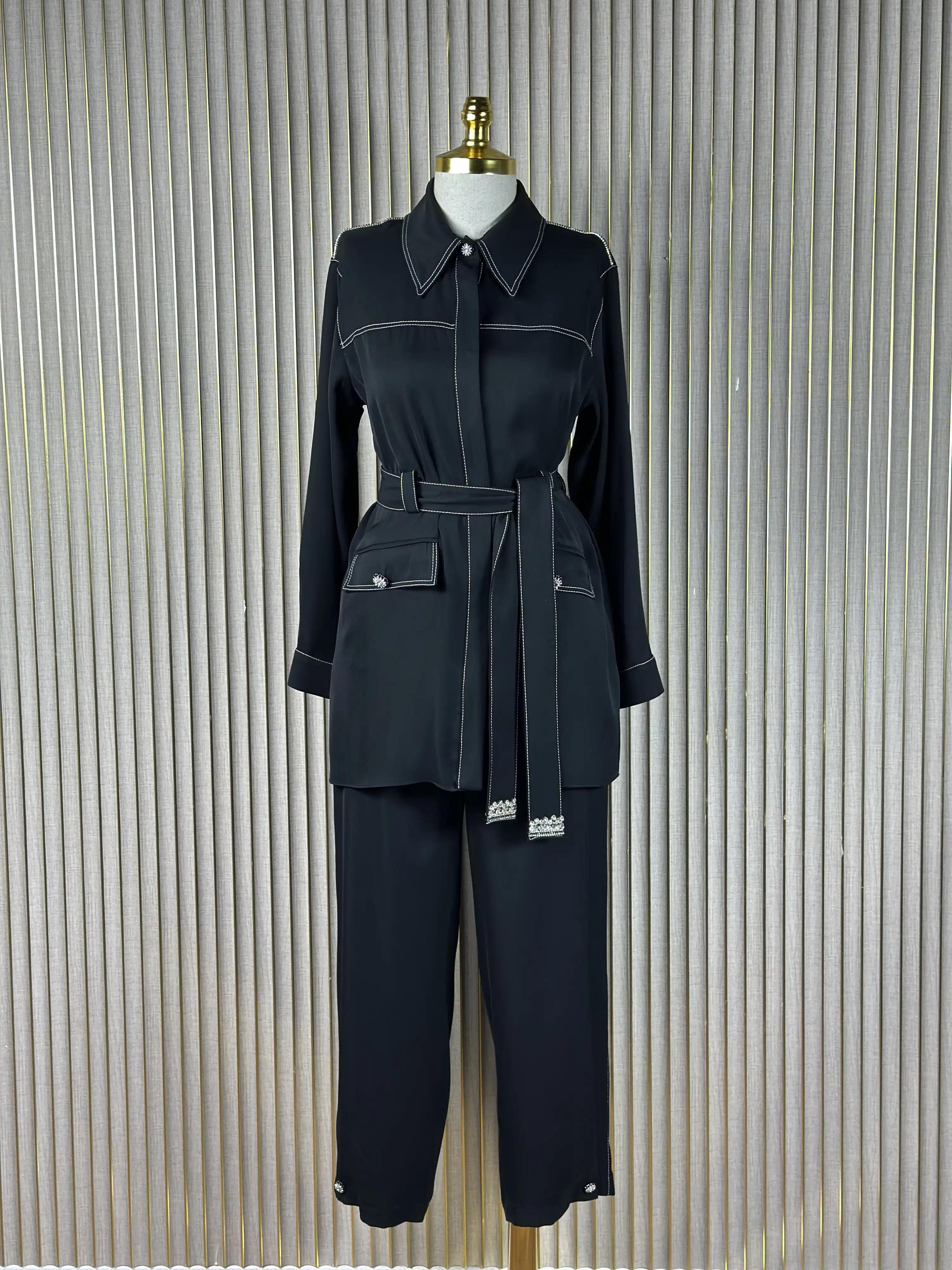 MY312 Siyah Renk Dikiş Detaylı Takım