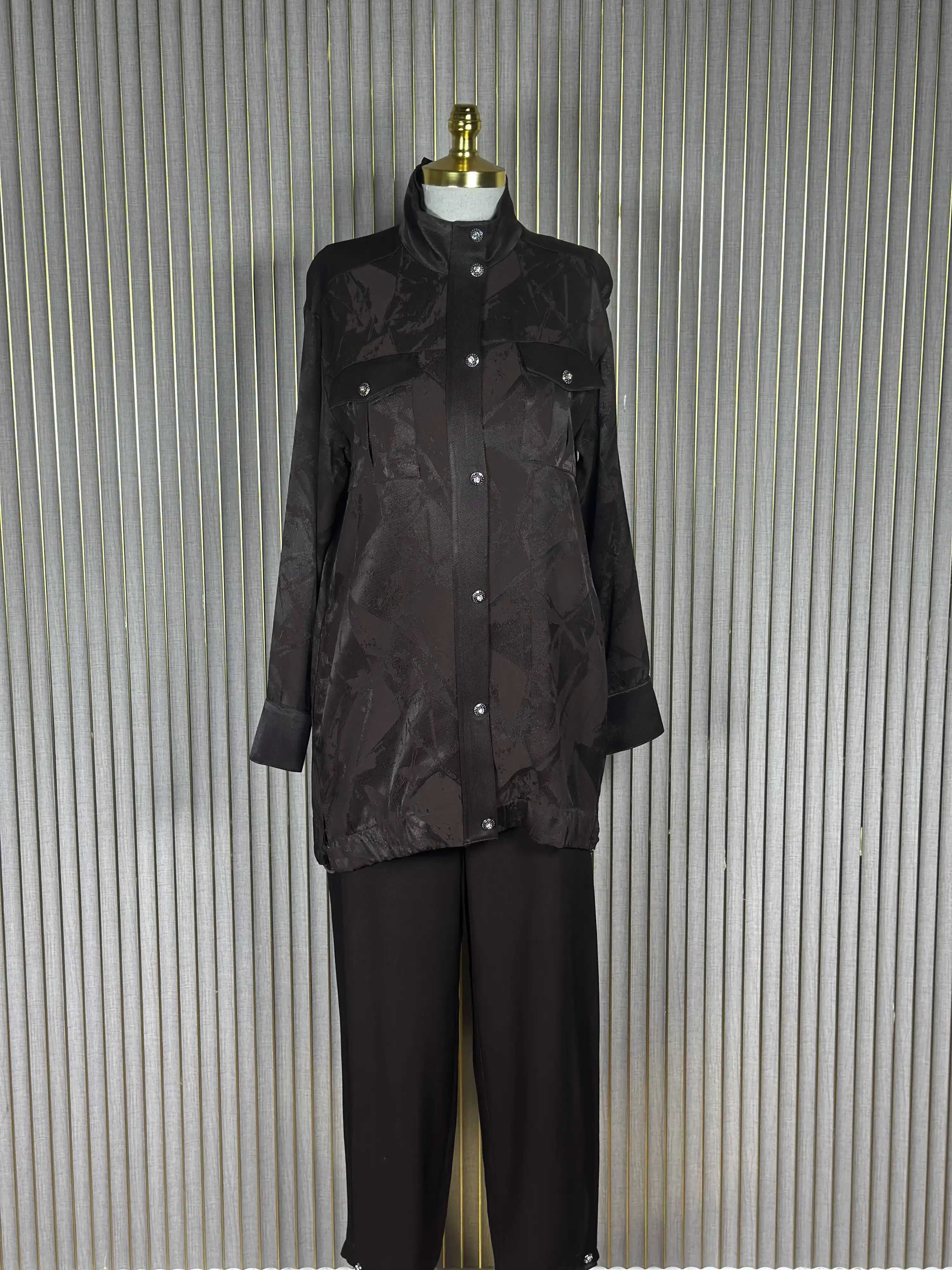 MY312 Kahve Renk Çıtçıtlı Cepli Jakar Takım