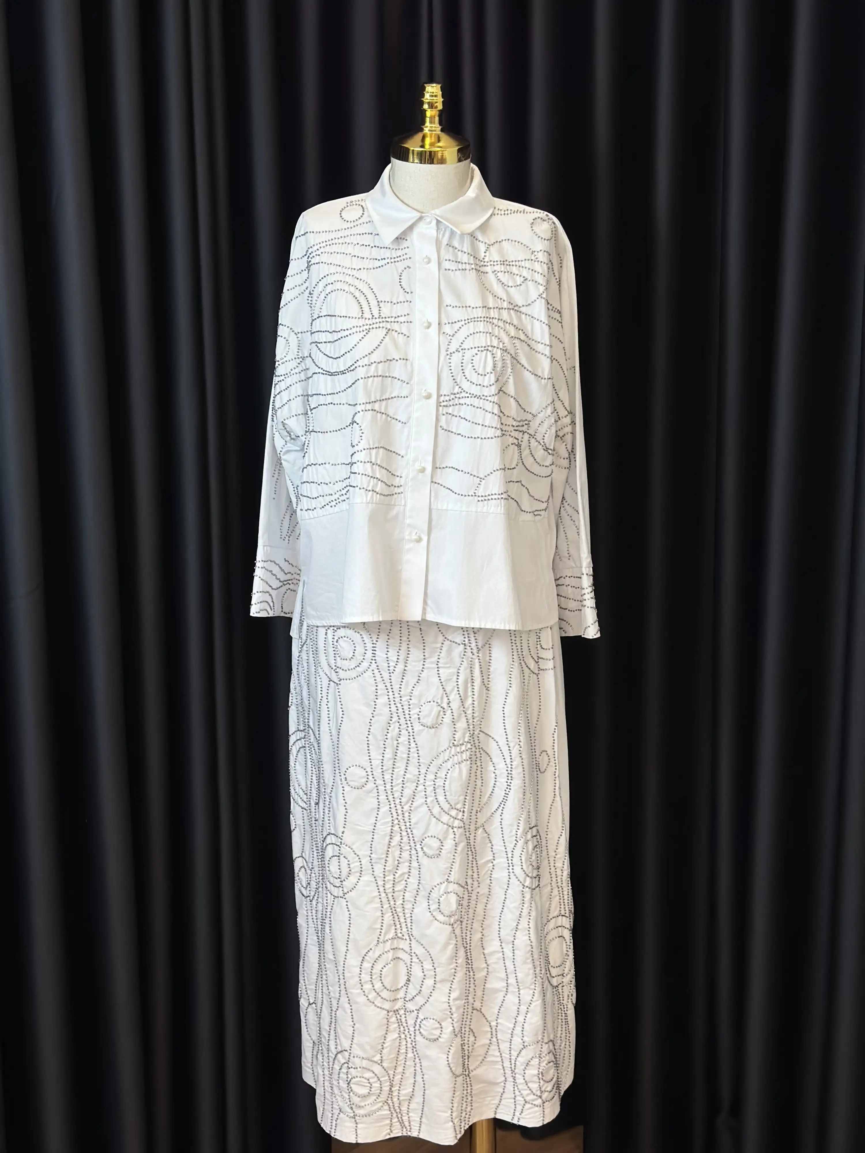 GHISA Beyaz Renk Takım